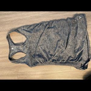 Old navy maternity workout shirt